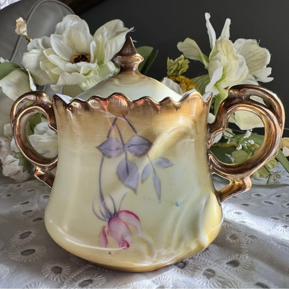 SOLD>>>Vintage Nippon Sugar and cream set - Picture 3 of 7